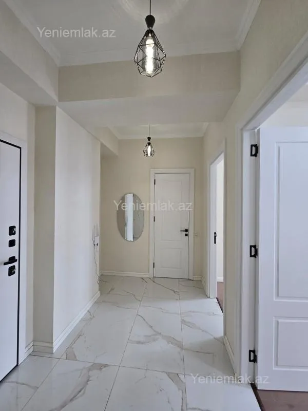 Satılır 3 otaqlı yeni tikili 70 m²