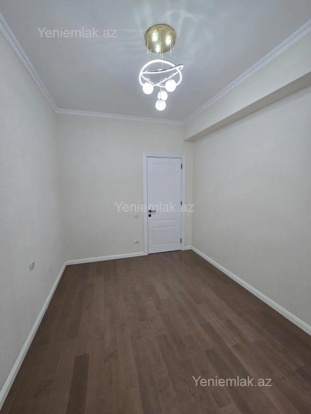 Satılır 3 otaqlı yeni tikili 70 m²
