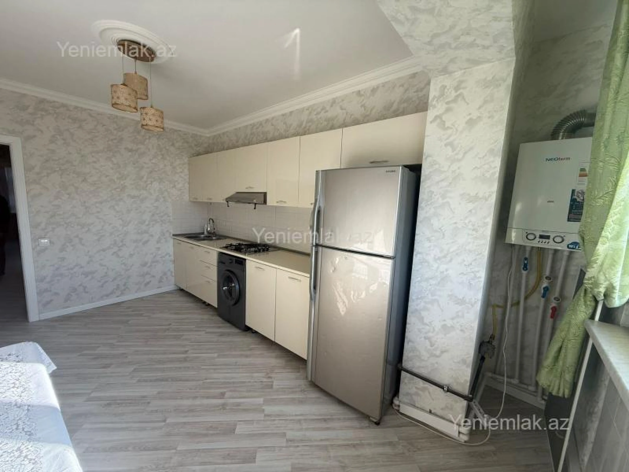 Satılır 2 otaqlı köhnə tikili 60 m²