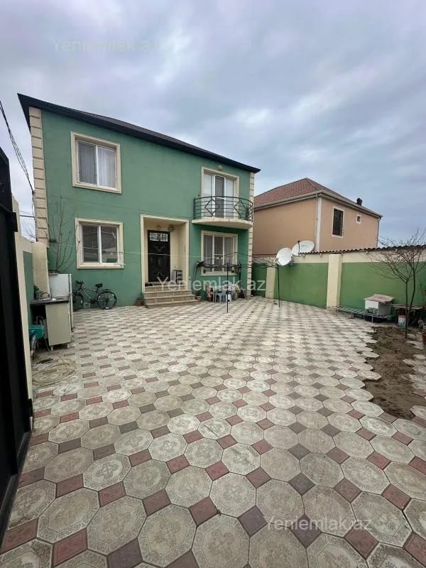 Satılır 4 otaqlı həyət evi 150 m²