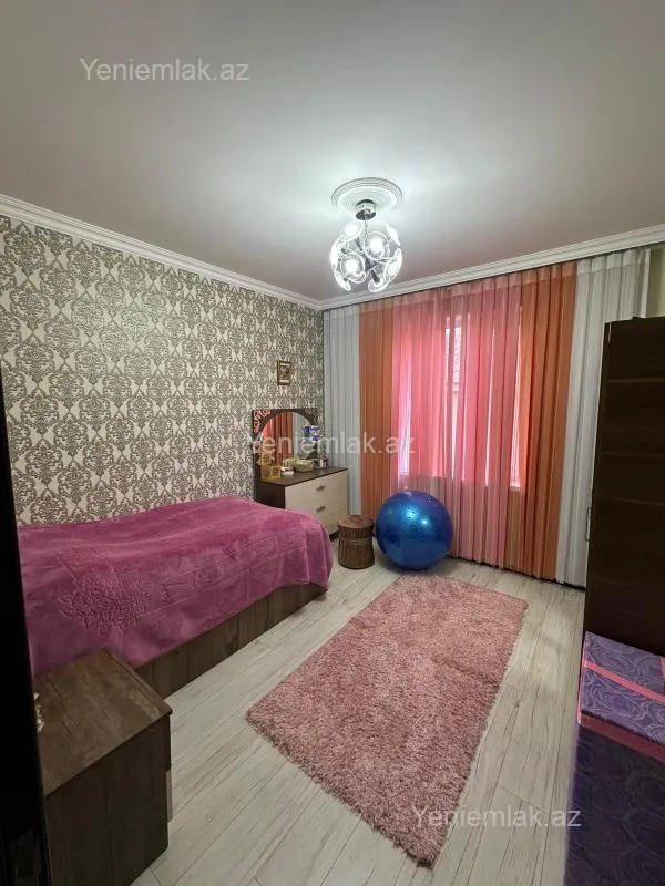 Satılır 4 otaqlı həyət evi 150 m²