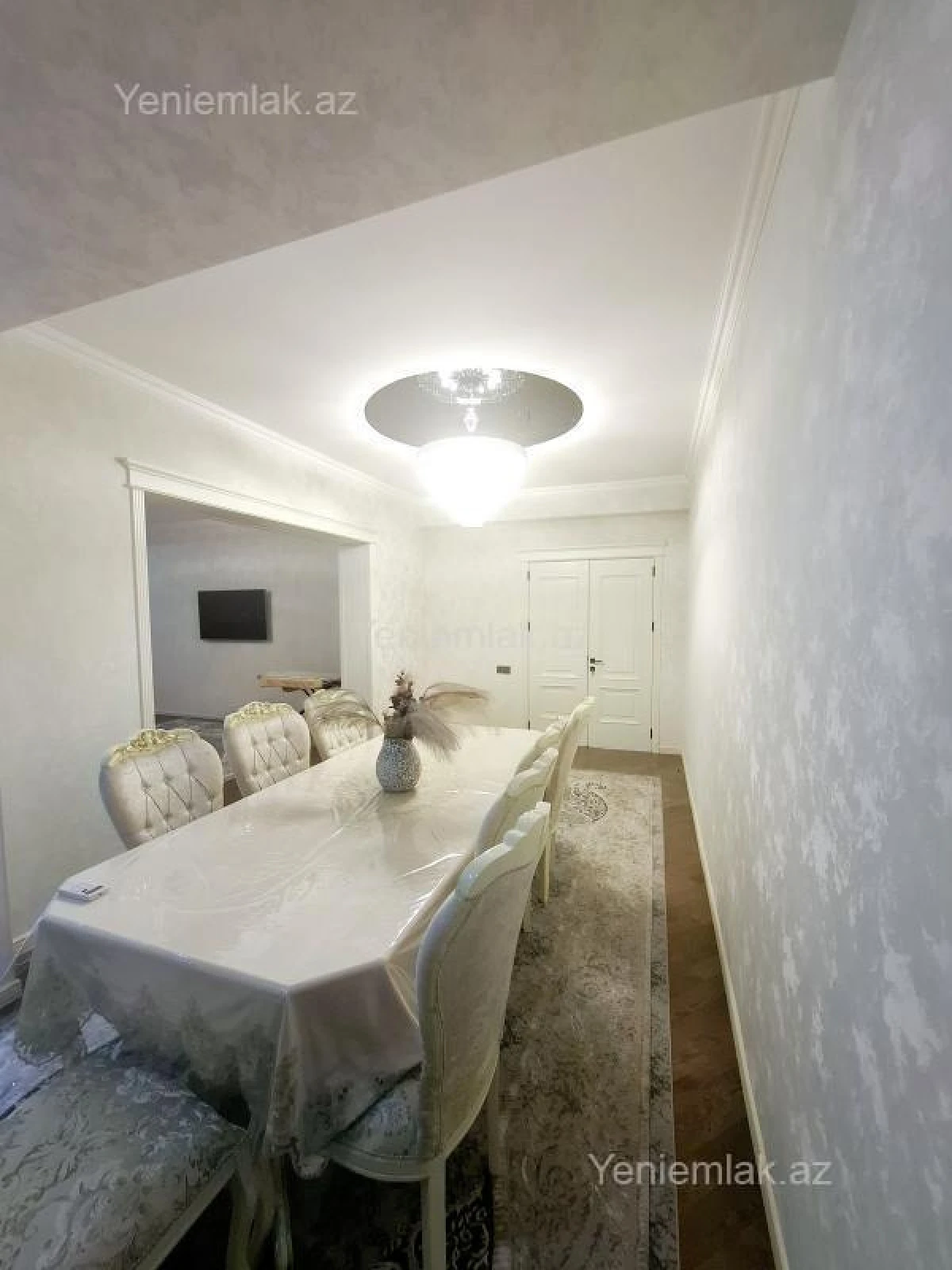 Satılır 3 otaqlı yeni tikili 140 m²