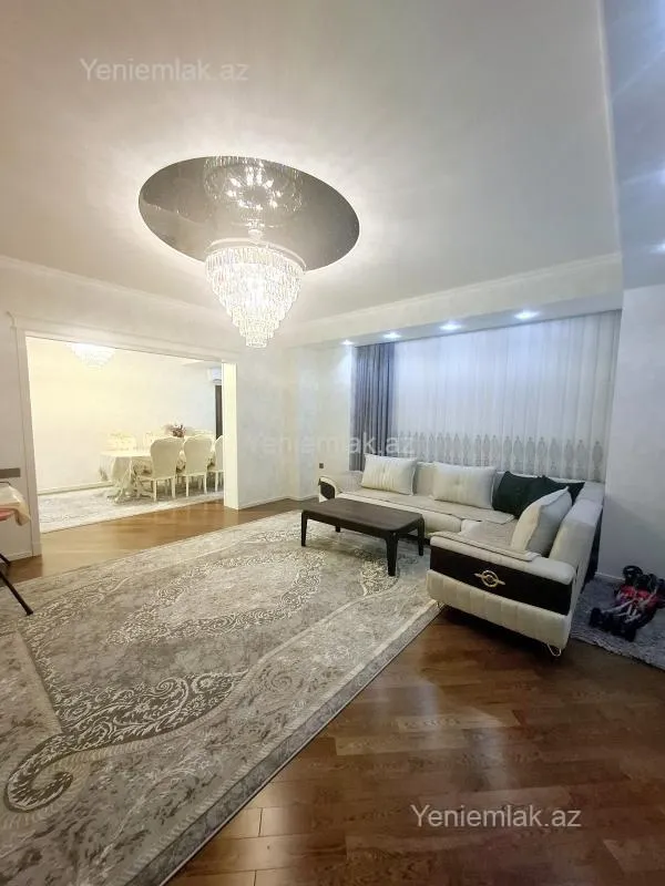 Satılır 3 otaqlı yeni tikili 140 m²