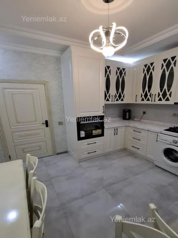 Satılır 5 otaqlı həyət evi 130 m²