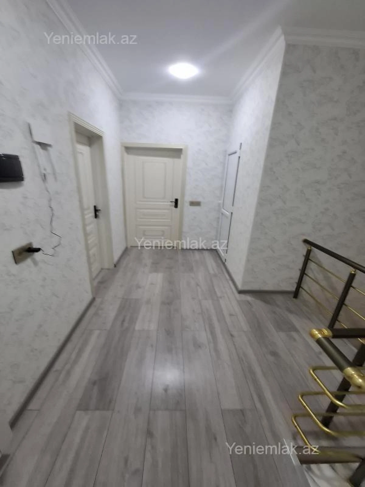 Satılır 5 otaqlı həyət evi 130 m²
