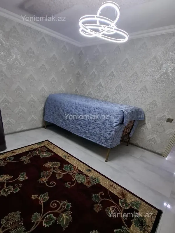 Satılır 5 otaqlı həyət evi 130 m²