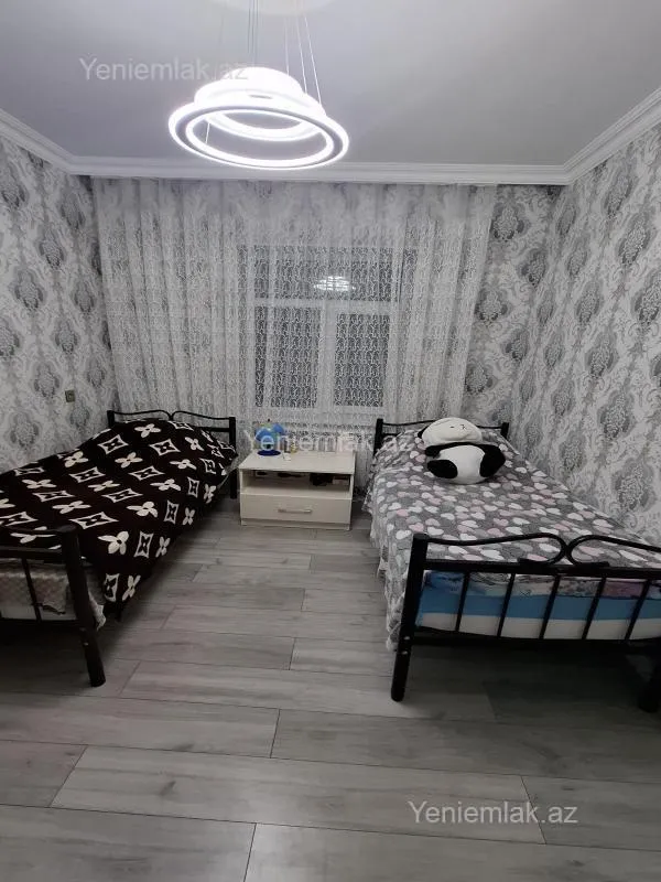 Satılır 5 otaqlı həyət evi 130 m²