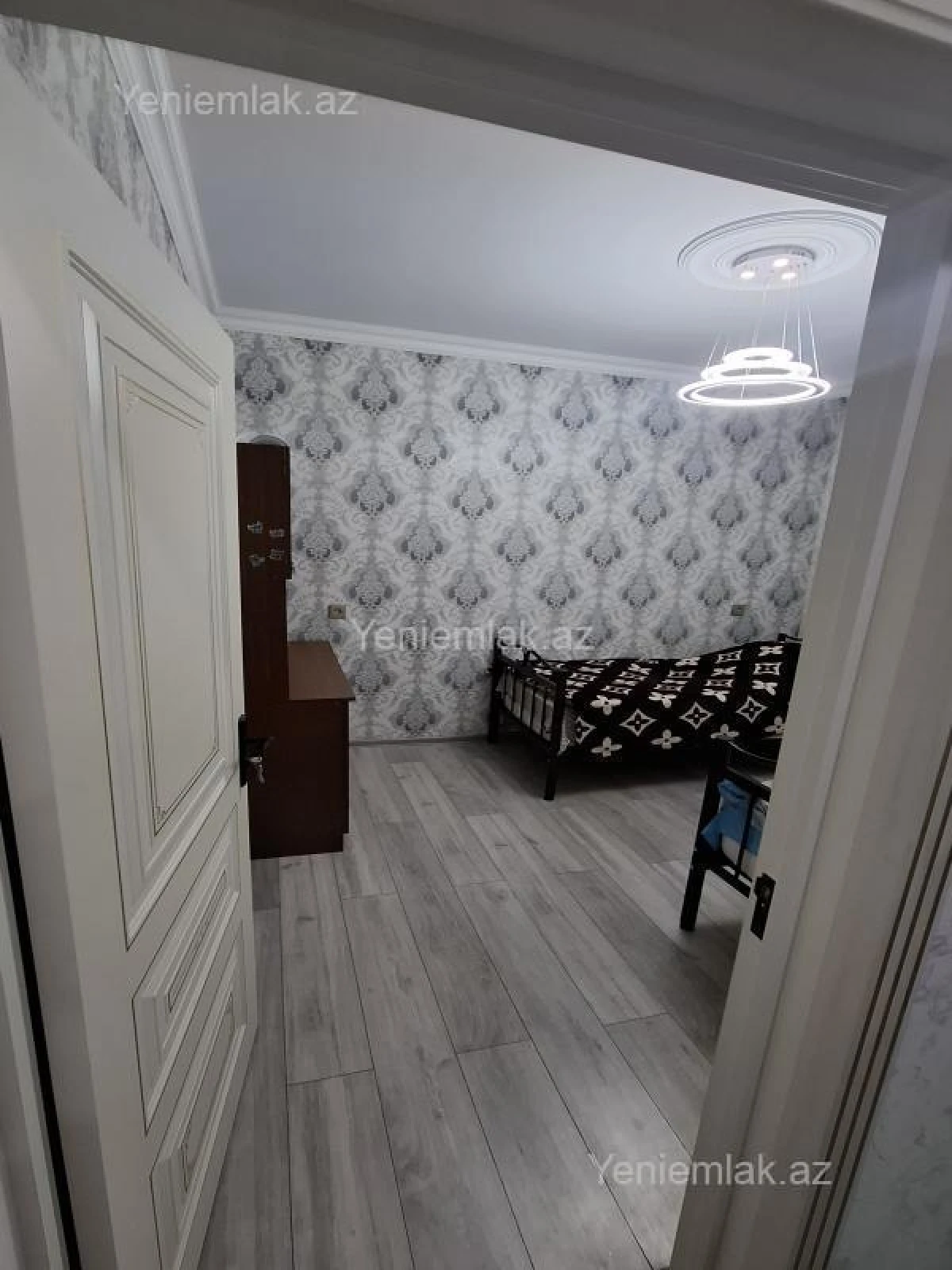Satılır 5 otaqlı həyət evi 130 m²