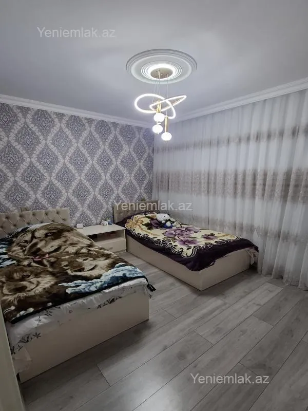 Satılır 5 otaqlı həyət evi 130 m²