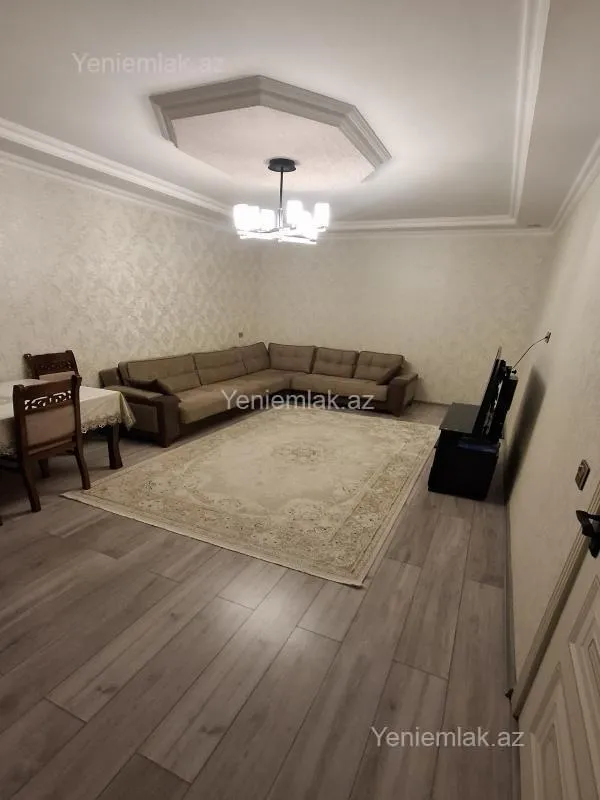 Satılır 5 otaqlı həyət evi 130 m²