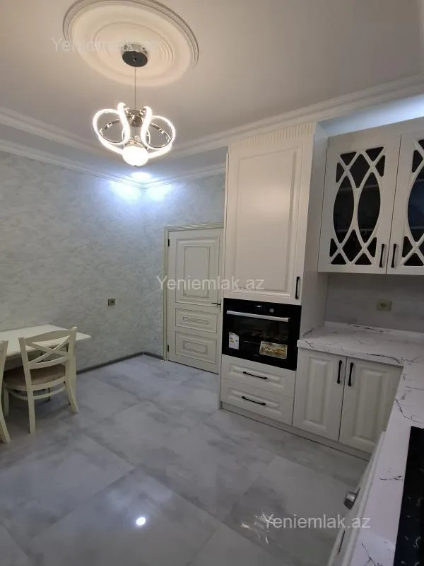 Satılır 5 otaqlı həyət evi 130 m²