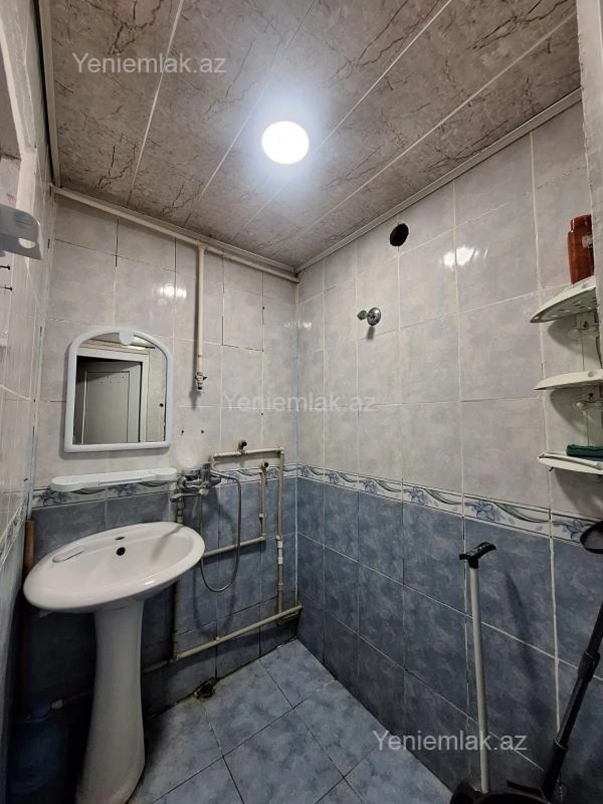 Satılır 2 otaqlı köhnə tikili 47 m²