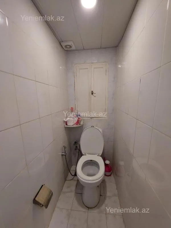 Satılır 2 otaqlı köhnə tikili 55 m²