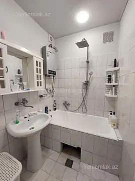 Satılır 2 otaqlı köhnə tikili 55 m²
