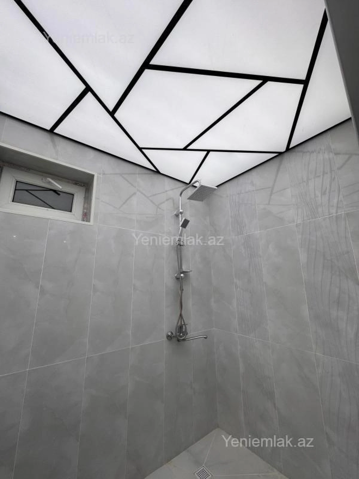 Satılır 4 otaqlı həyət evi 150 m²