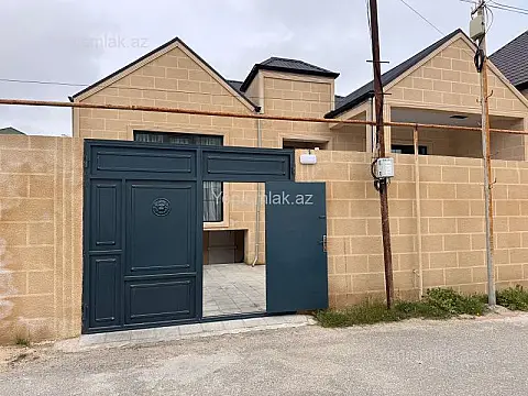 Satılır 4 otaqlı həyət evi 150 m²