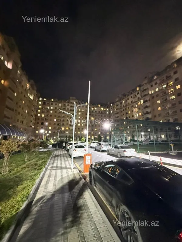 Satılır 3 otaqlı yeni tikili 120 m²