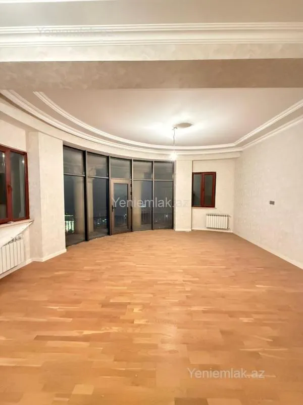 Satılır 3 otaqlı yeni tikili 120 m²