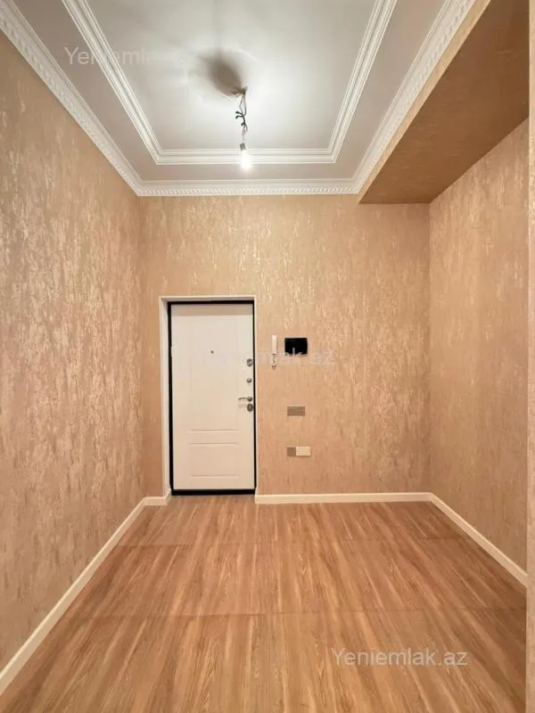 Satılır 3 otaqlı yeni tikili 120 m²