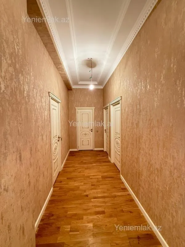 Satılır 3 otaqlı yeni tikili 120 m²