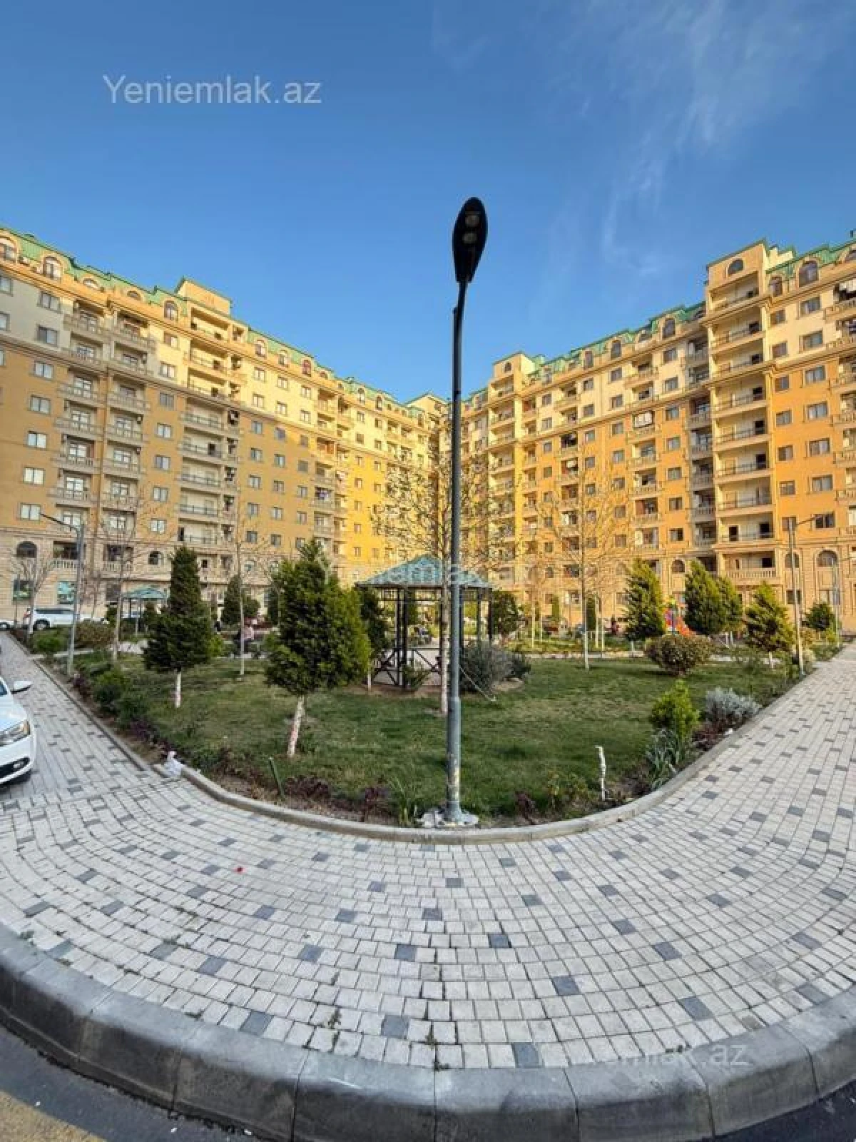 Satılır 3 otaqlı yeni tikili 120 m²