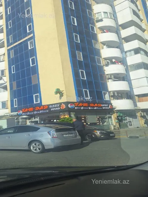 Satılır 2 otaqlı yeni tikili 67 m²