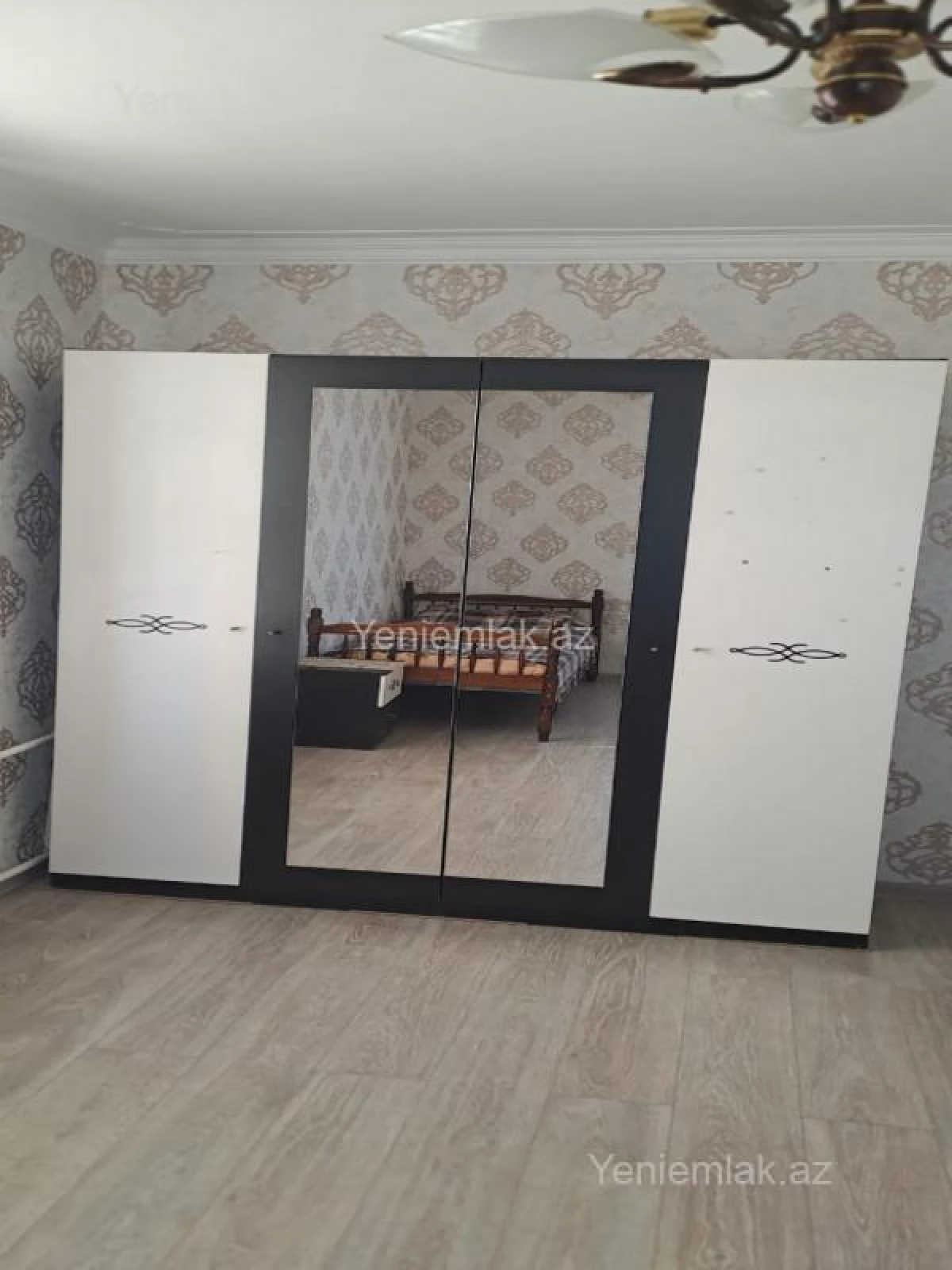 Satılır 1 otaqlı köhnə tikili 33 m²