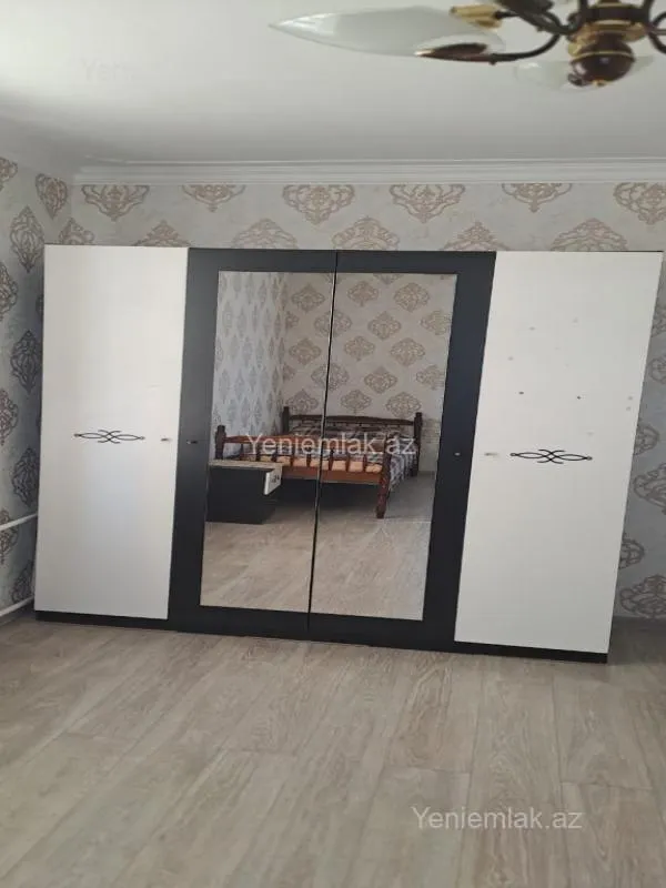 Satılır 1 otaqlı köhnə tikili 33 m²