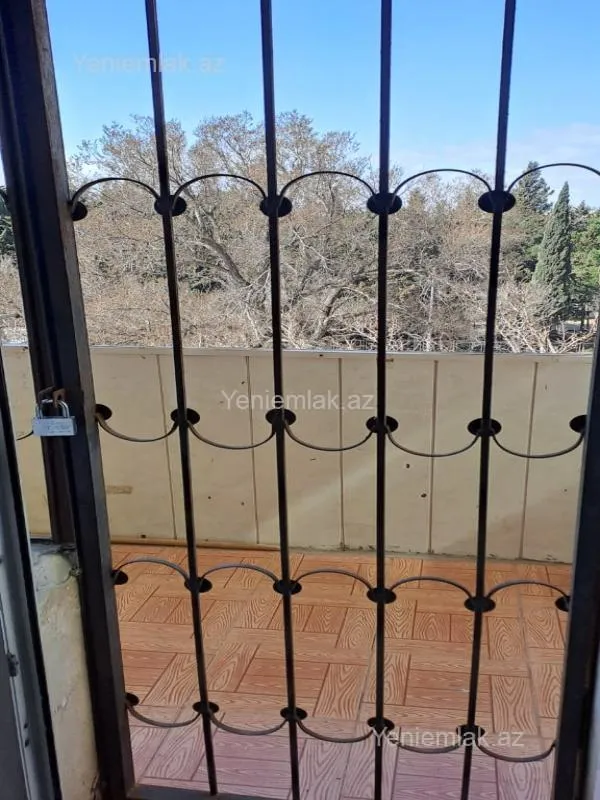 Satılır 1 otaqlı köhnə tikili 33 m²