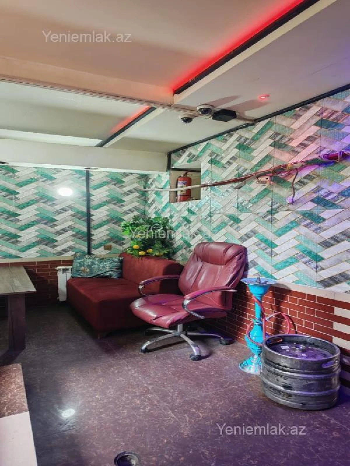 Satılır 4 otaqlı obyekt 80 m²