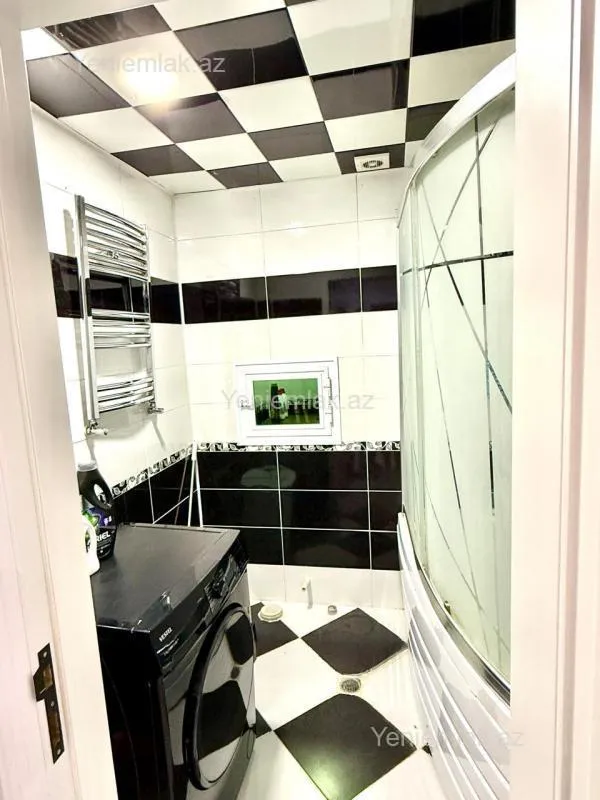 Satılır 4 otaqlı yeni tikili 128 m²