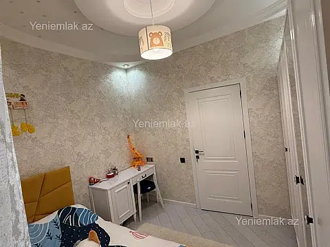 Satılır 4 otaqlı yeni tikili 128 m²
