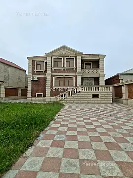 Satılır 8 otaqlı həyət evi 380 m²