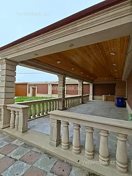 Satılır 8 otaqlı həyət evi 380 m²