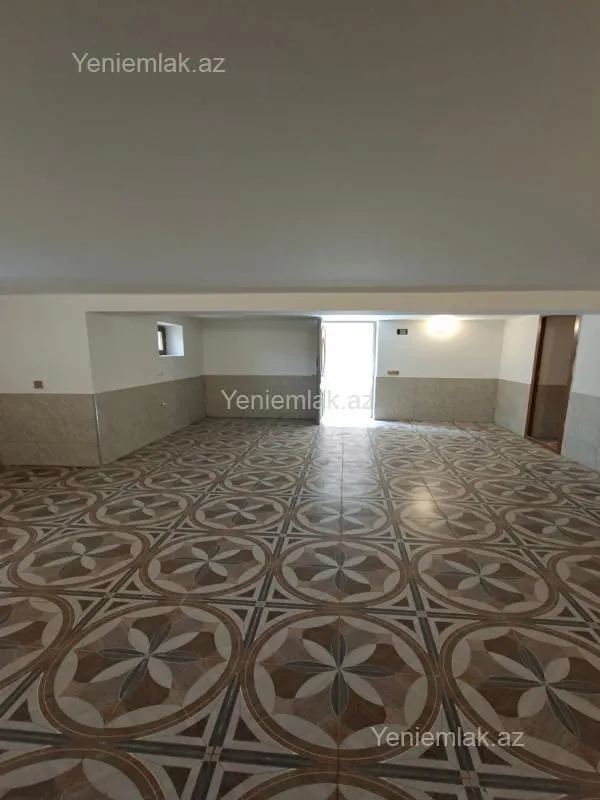 Satılır 8 otaqlı həyət evi 380 m²
