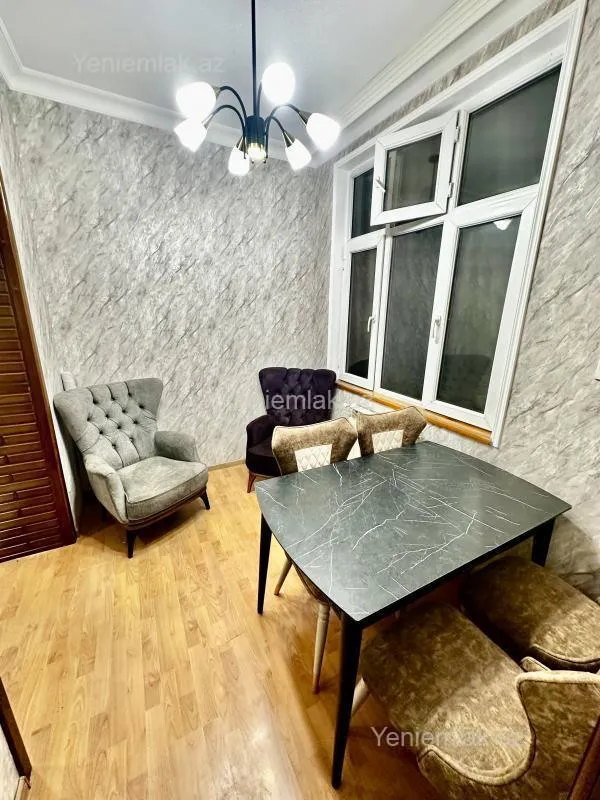 Satılır 2 otaqlı köhnə tikili 51 m²