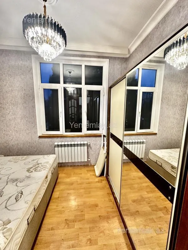 Satılır 2 otaqlı köhnə tikili 51 m²