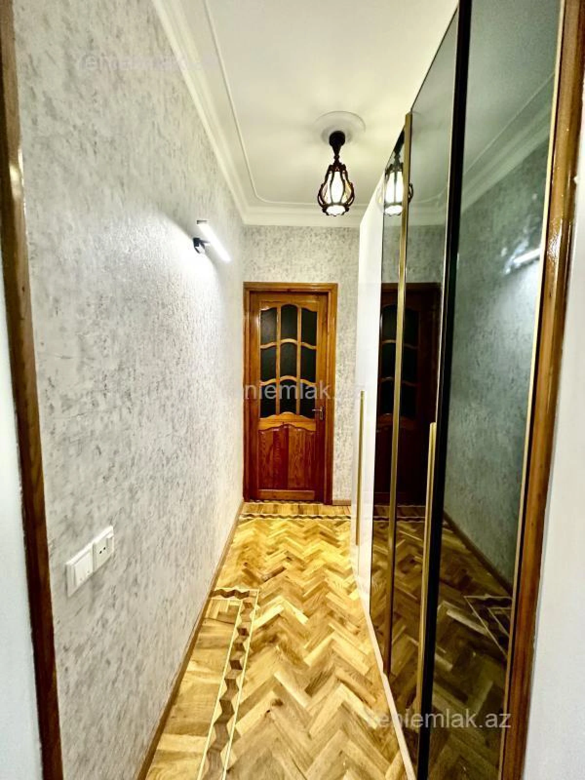 Satılır 2 otaqlı köhnə tikili 51 m²