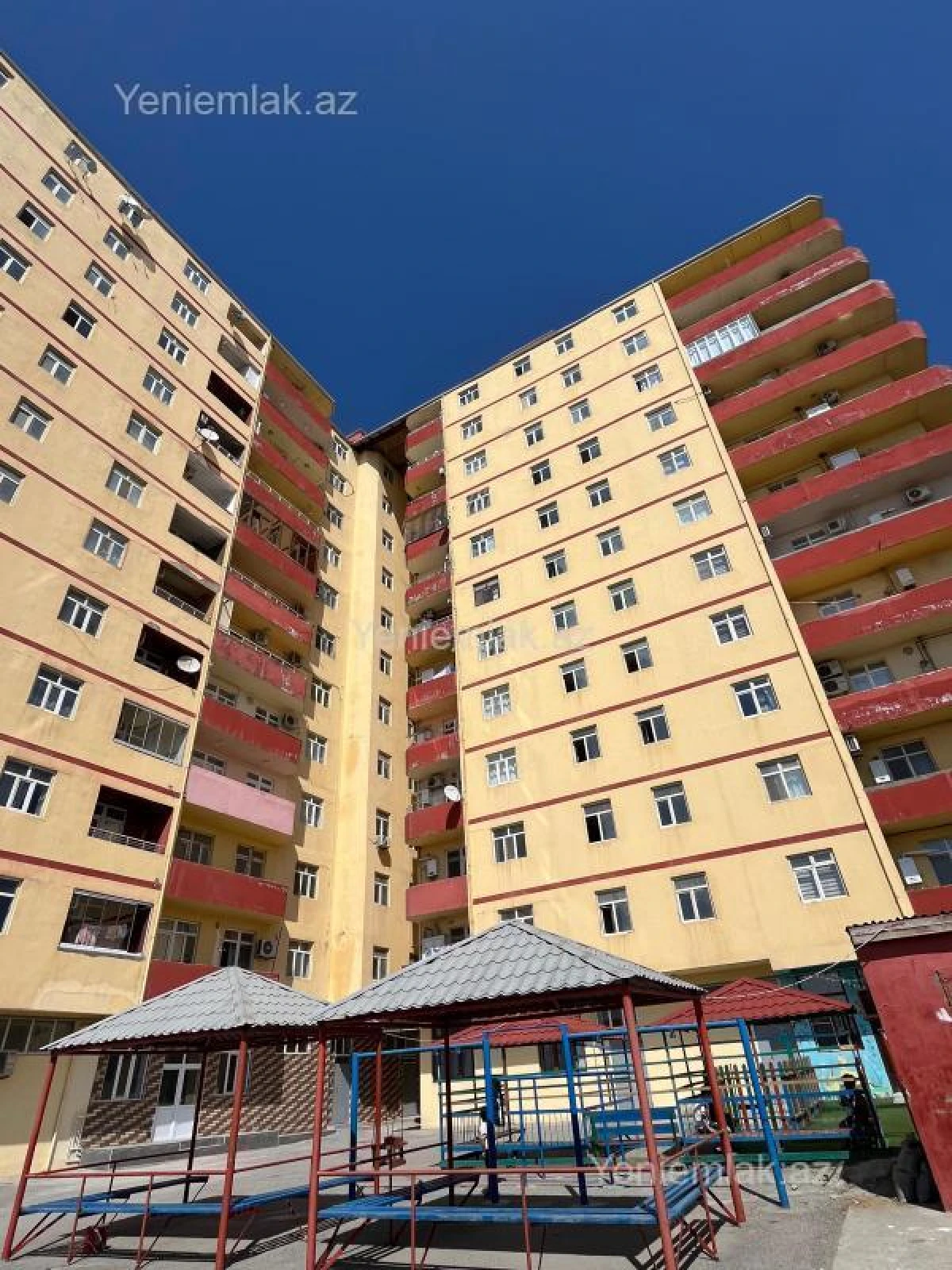 Satılır 3 otaqlı yeni tikili 60 m²