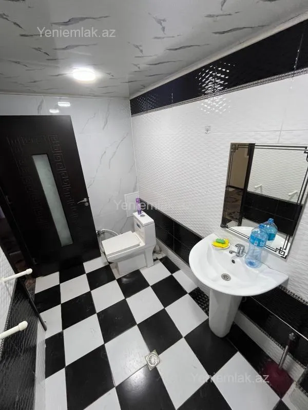 Satılır 3 otaqlı yeni tikili 60 m²