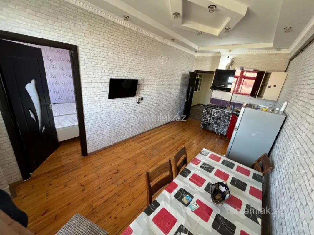 Satılır 3 otaqlı yeni tikili 60 m²