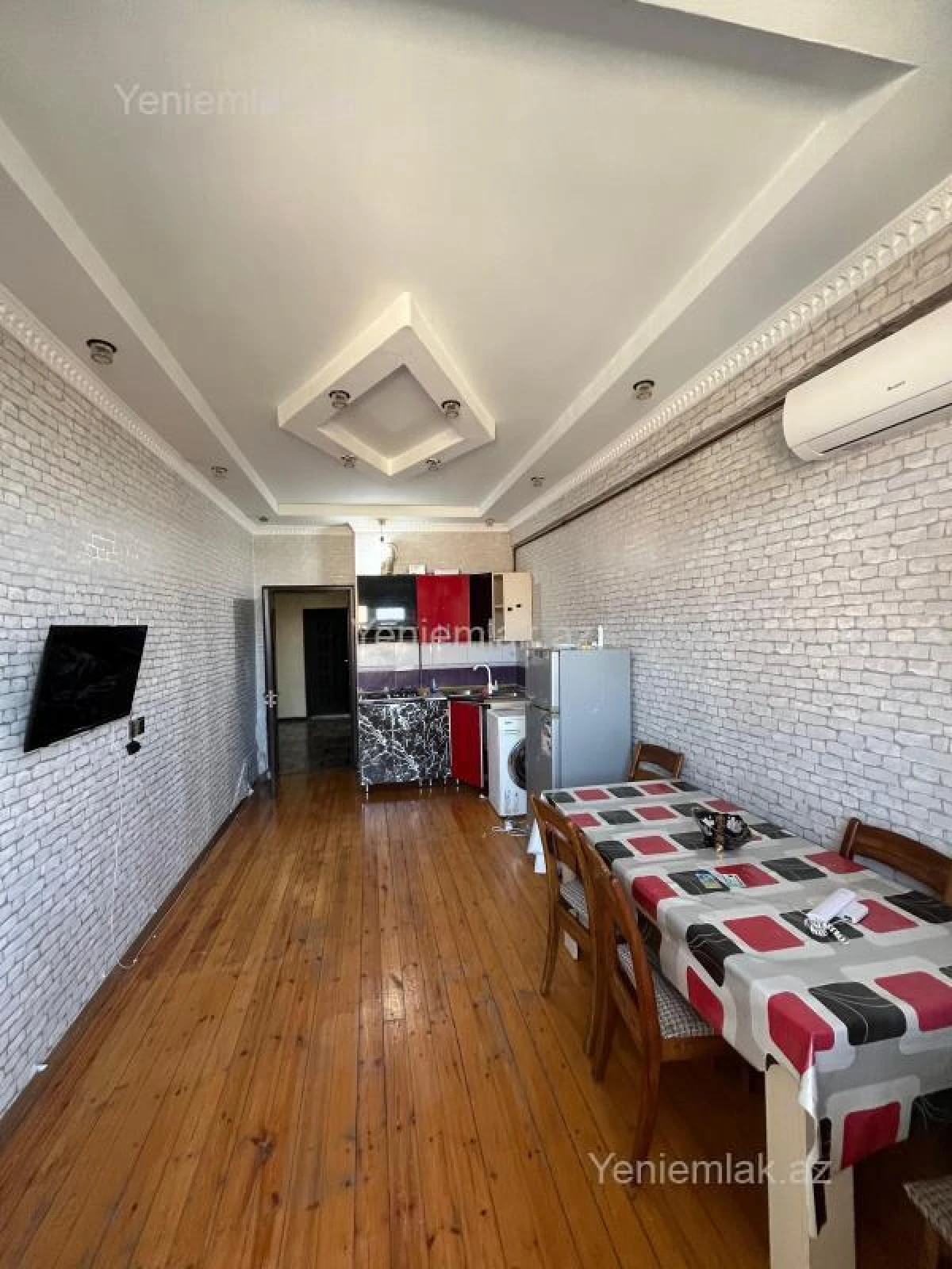 Satılır 3 otaqlı yeni tikili 60 m²
