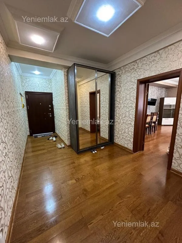 Satılır 2 otaqlı yeni tikili 87 m²
