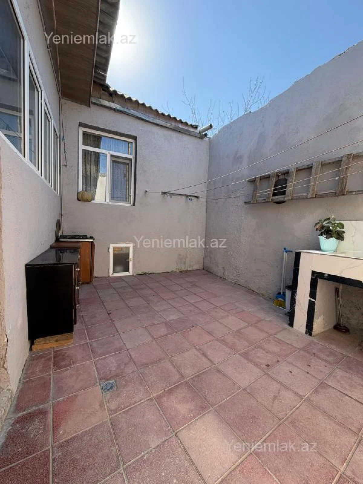 Satılır 4 otaqlı həyət evi 100 m²