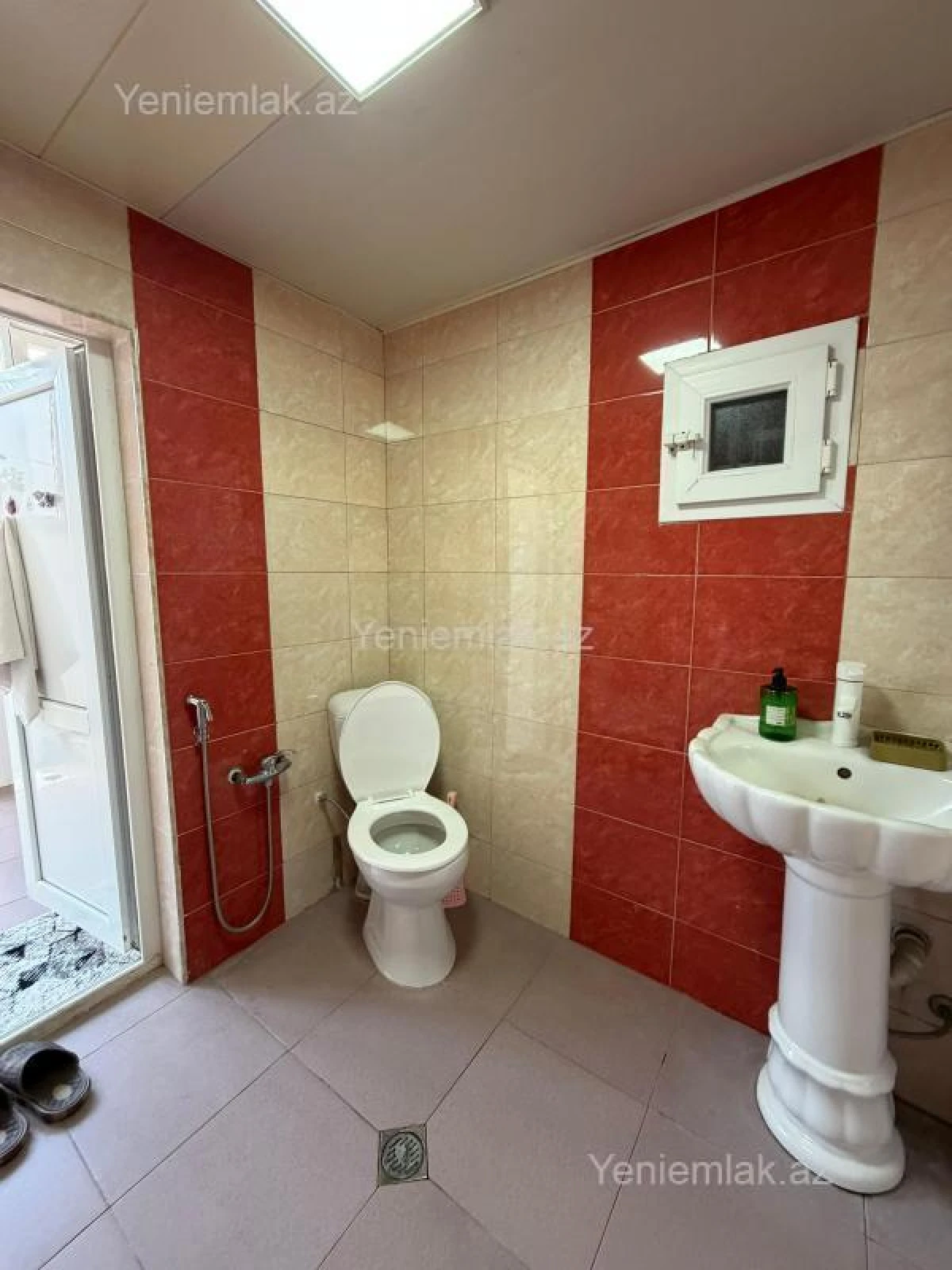 Satılır 4 otaqlı həyət evi 100 m²