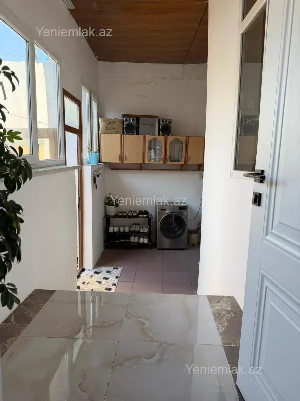Satılır 4 otaqlı həyət evi 100 m²