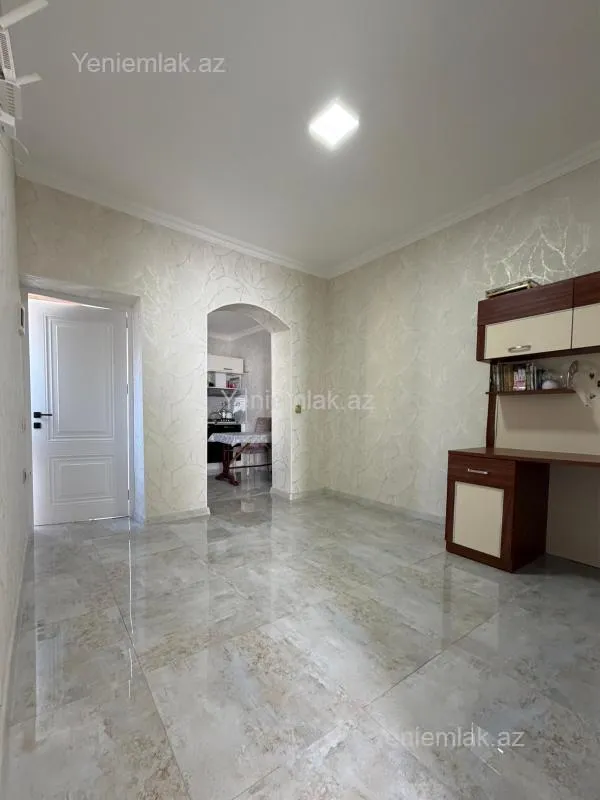 Satılır 4 otaqlı həyət evi 100 m²