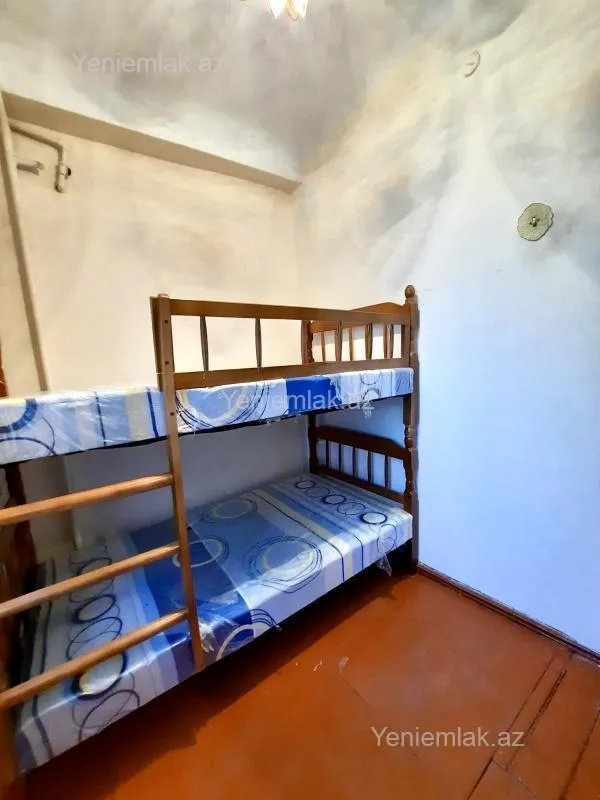 Satılır 2 otaqlı köhnə tikili 35 m²