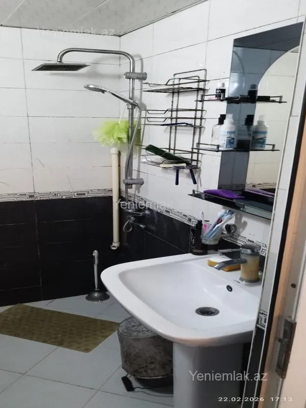 Satılır 3 otaqlı yeni tikili 70 m²