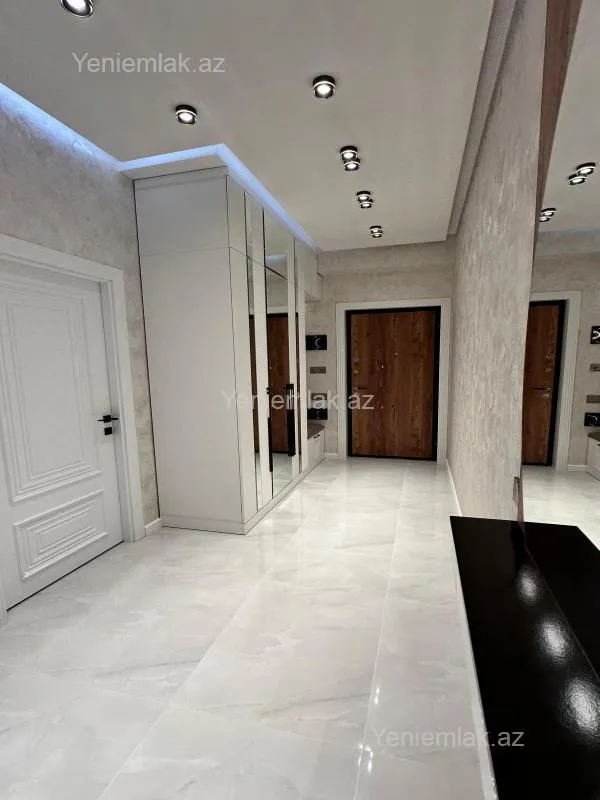 Satılır 2 otaqlı yeni tikili 55 m²